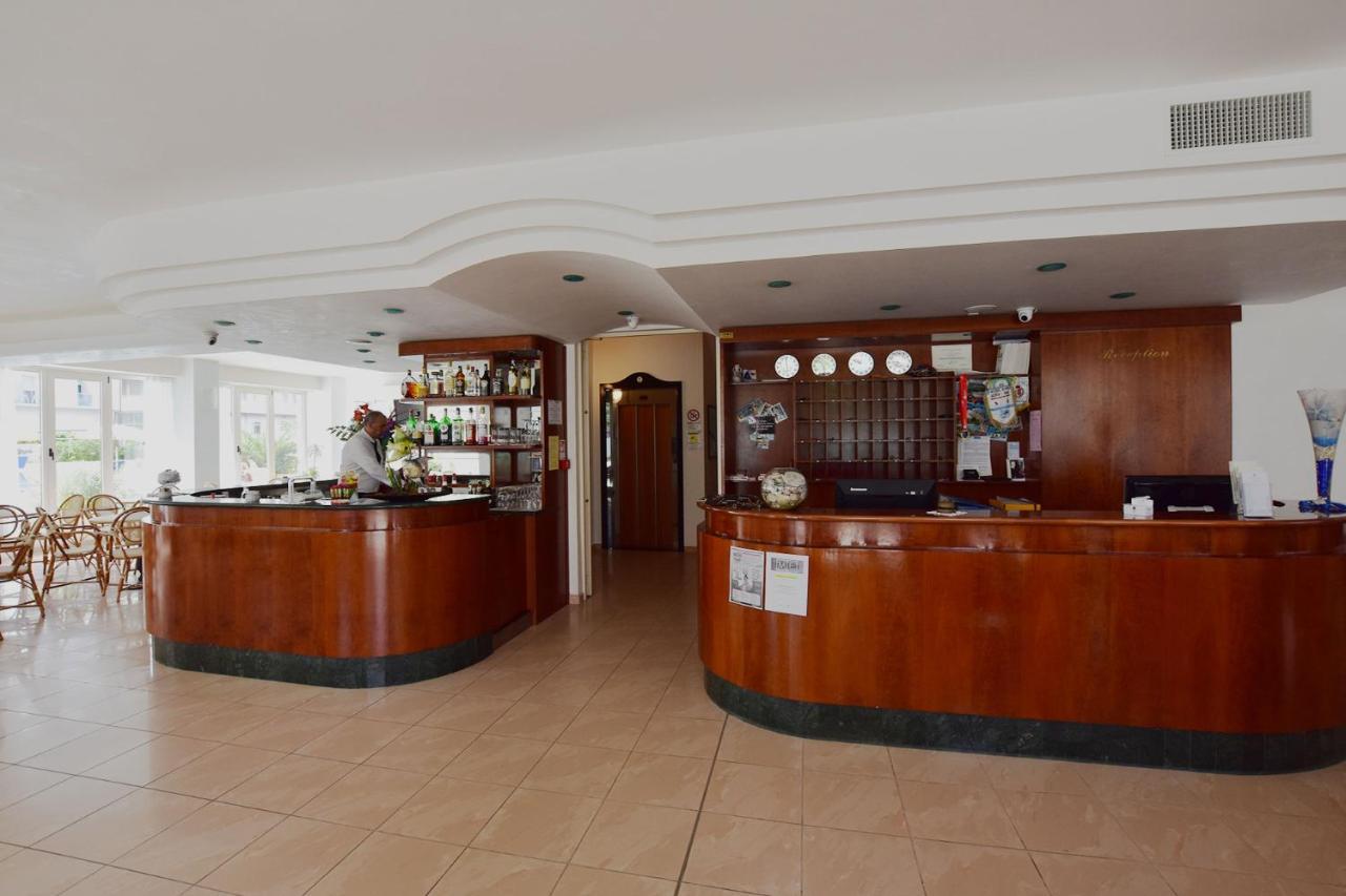 Hotel Europa Misano Adriatico Zewnętrze zdjęcie